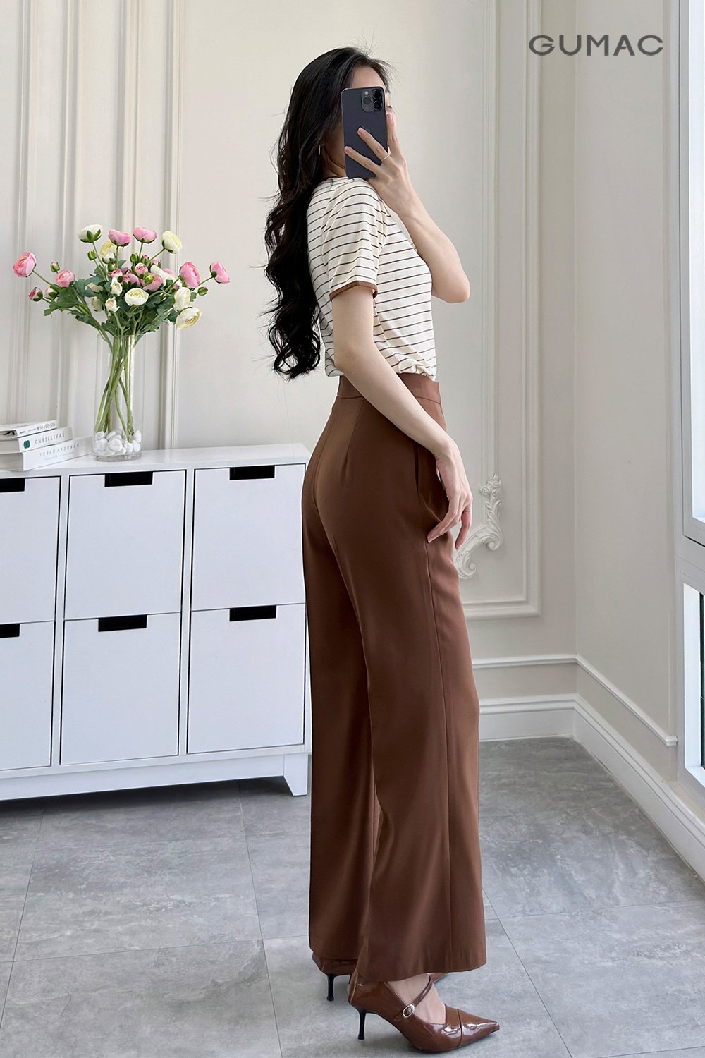 Quần tây kiểu gài khuy