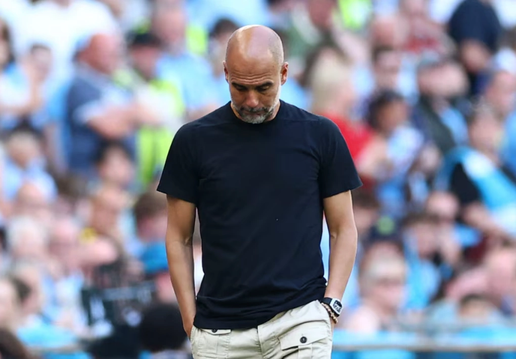 Khi sự ngờ vực bủa vây Guardiola